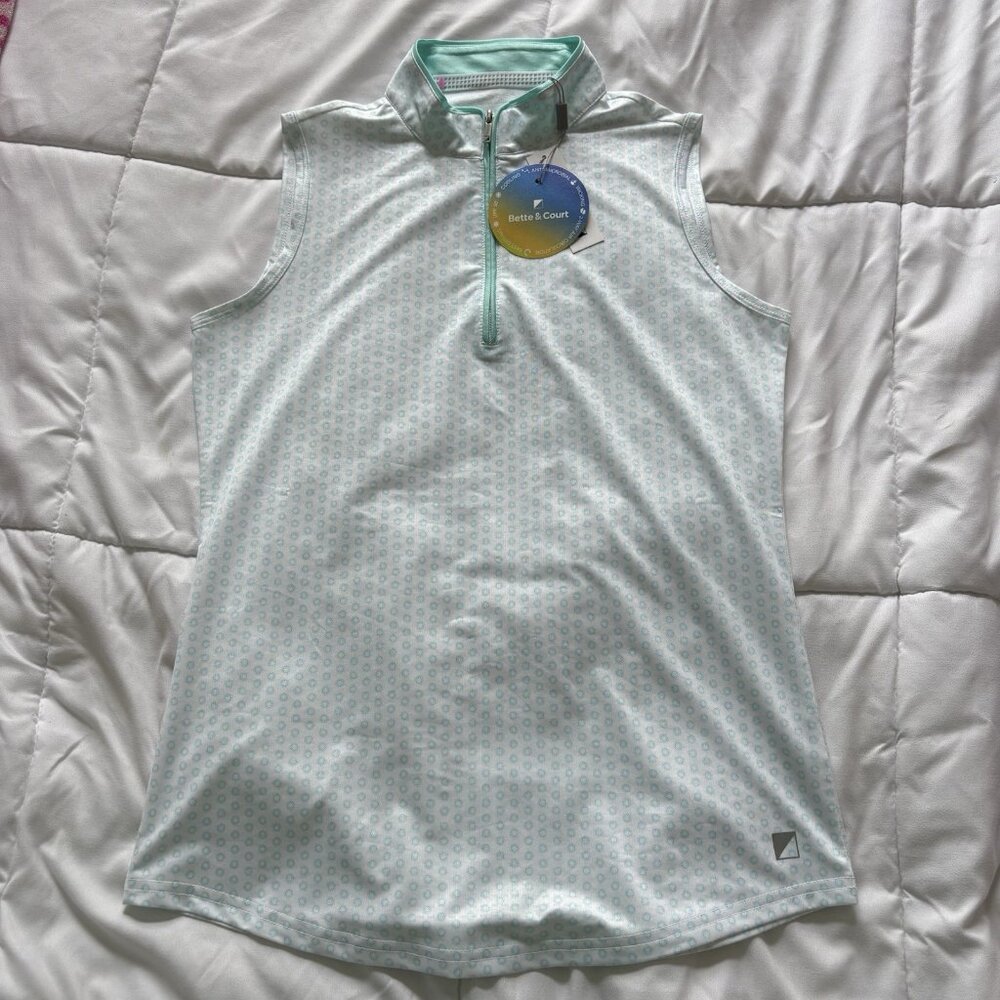 NWT Bette & Court Womens Size XS Sleeveless Top Blue Golf Activewear Pickleball